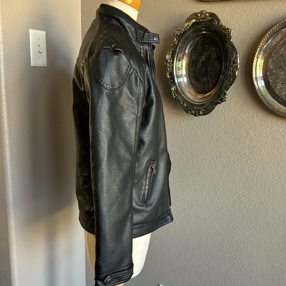 Unisex Faux Leather Jacket - Picture 4 of 6